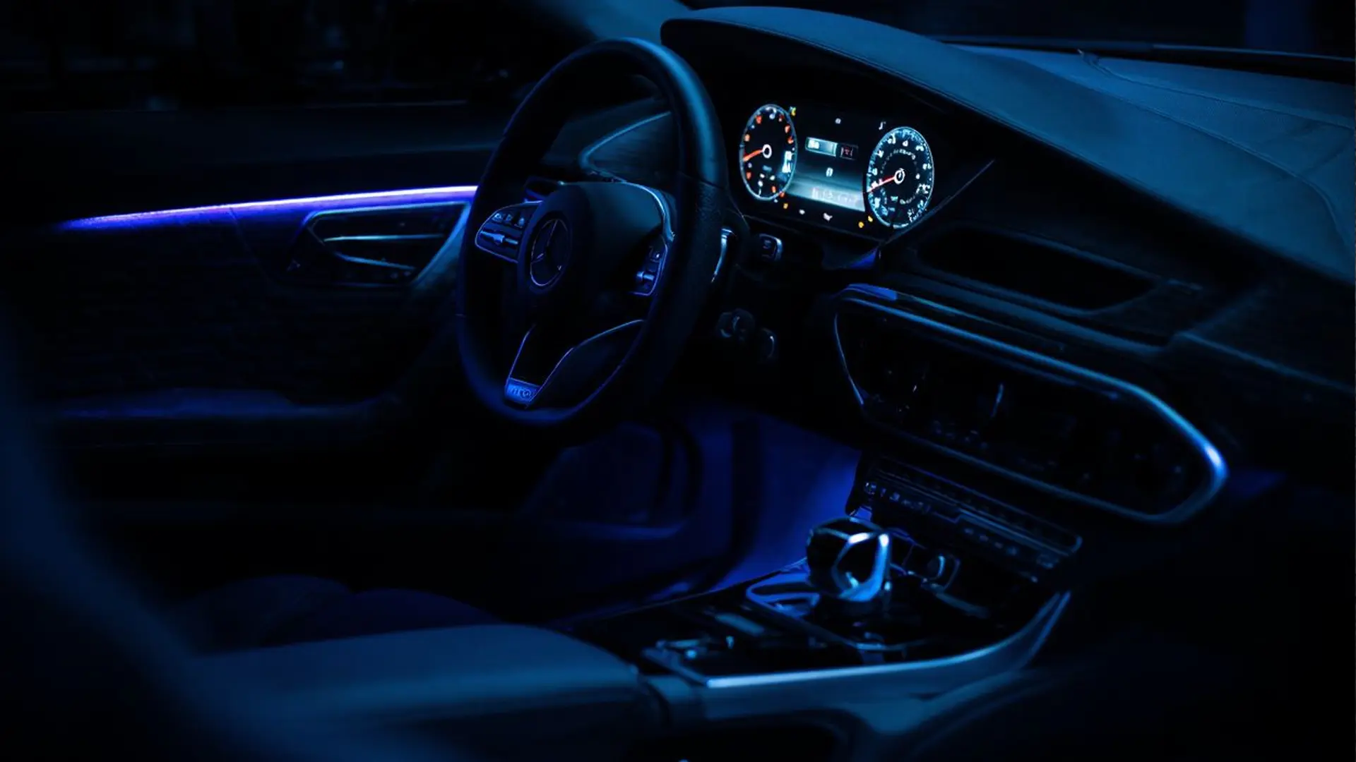 Intérieur de voiture avec éclairage LED ambiance