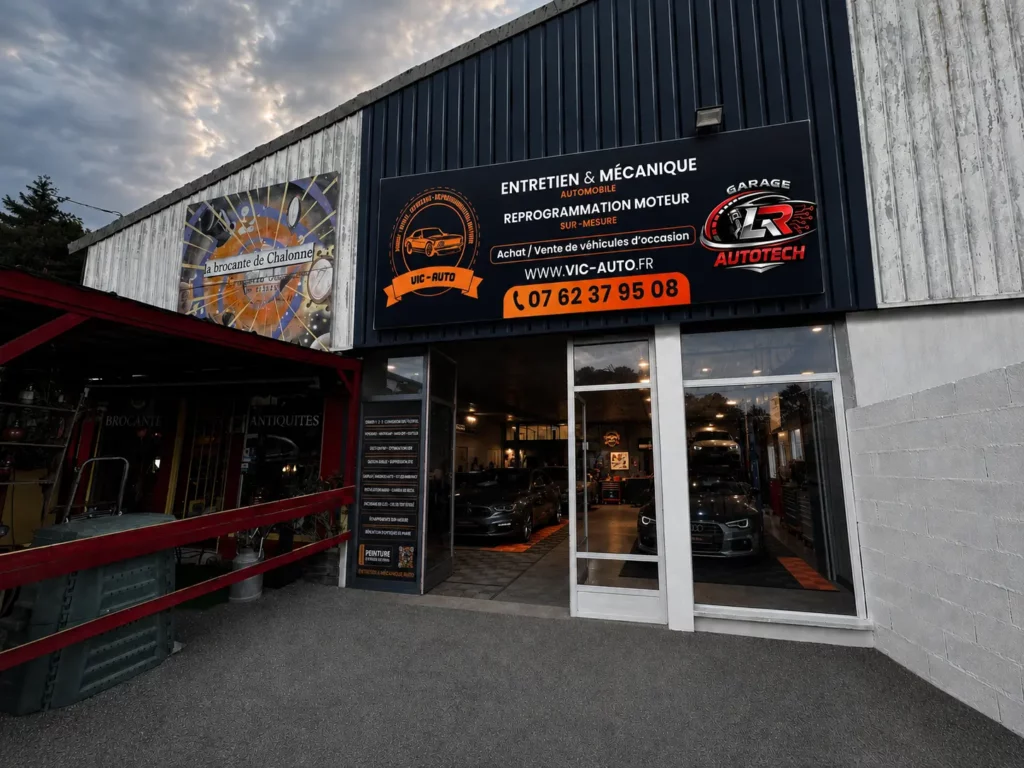 Façade du garage Vic-Auto à Gond-Pontouvre